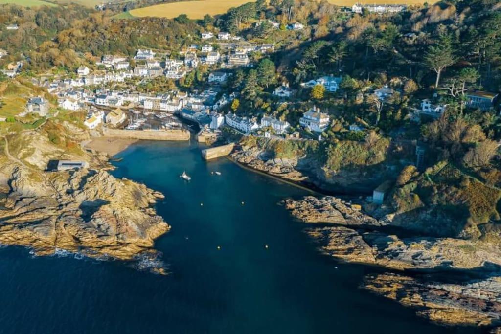 Bijou Coastal Apartment In Polperro With Hot Tub Onsite Parking Downhill Walk To Village Exterior foto
