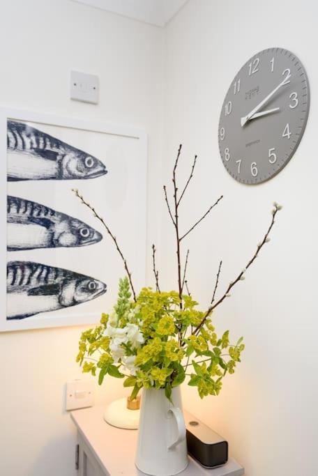 Bijou Coastal Apartment In Polperro With Hot Tub Onsite Parking Downhill Walk To Village Exterior foto