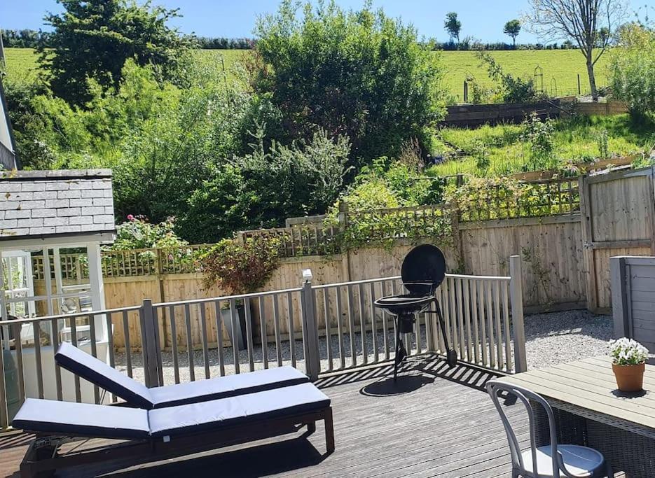 Bijou Coastal Apartment In Polperro With Hot Tub Onsite Parking Downhill Walk To Village Exterior foto