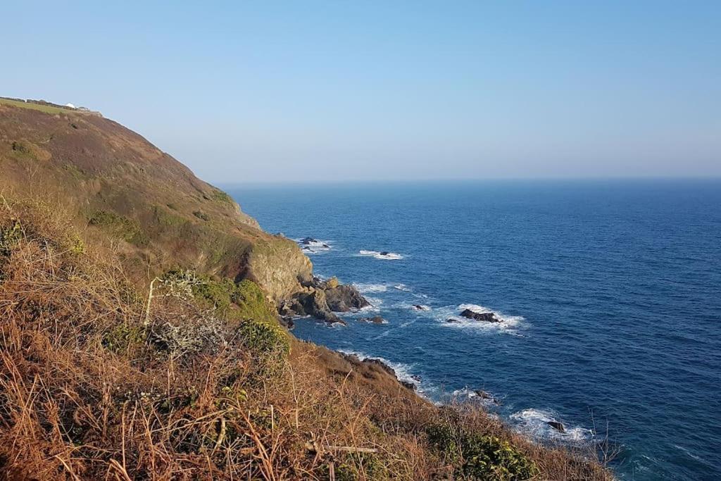 Bijou Coastal Apartment In Polperro With Onsite Parking Exterior foto